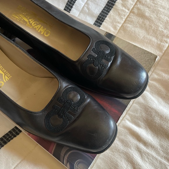 Salvatore Ferragamo Square Toe pumps - Picture 2 of 7